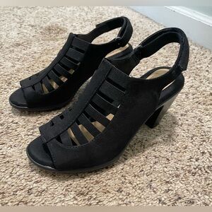 Croft and Barrow Black, Suede Heels